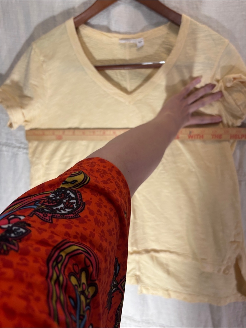 Wilt Pale Yellow V-Neck Short Sleeve Tee 100% Cotton Asymmetrical Hem USA made - Picture 9 of 11